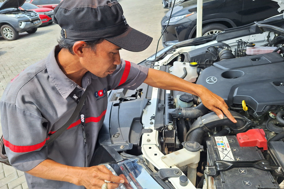 Clunking Noises in Your Car Engine: Dangerous or Normal?